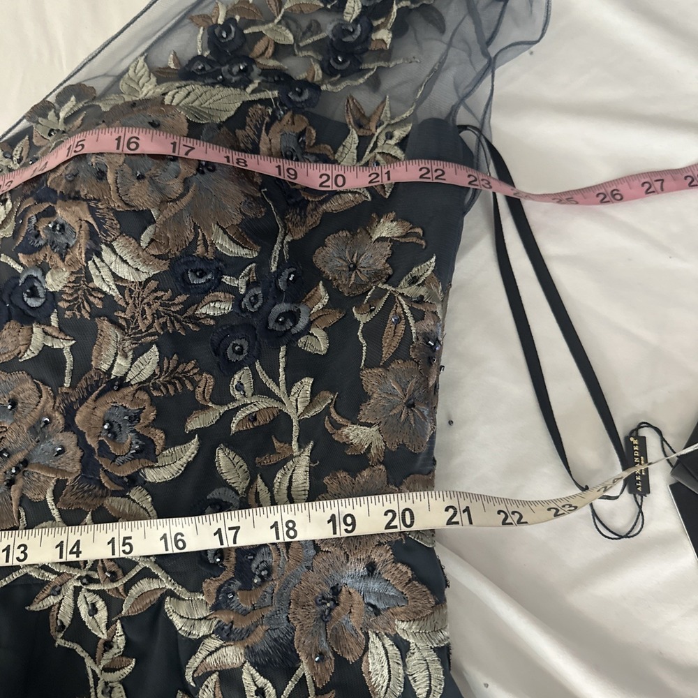 NWT$955 Alexander by Daymor Couture [ 20 ] Floral embroidered Chiffon Gown S1986 - Picture 4 of 13